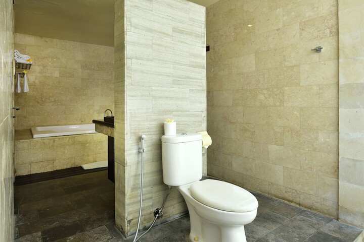 Room 15 of 24