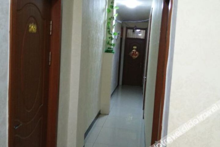 Lingyuan Jieya Hotel
