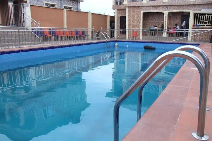 Pool 43 of 74