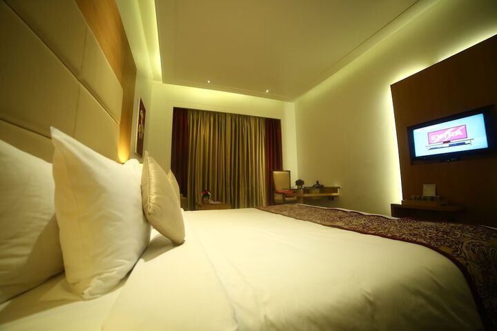 Room 32 of 73