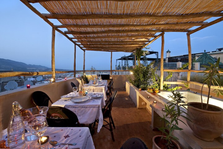 Dining 63 of 89