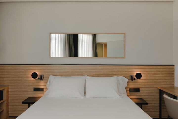 Room 10 of 45