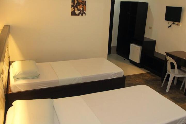 Room 3 of 5
