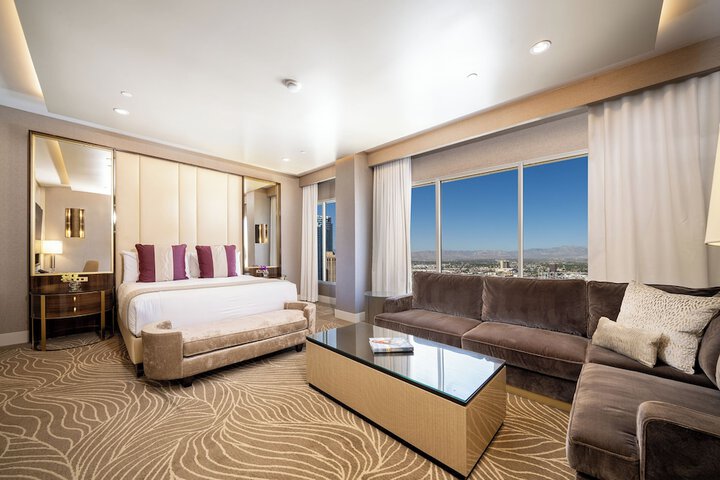 Accessible King Size Bed (6 of 50)