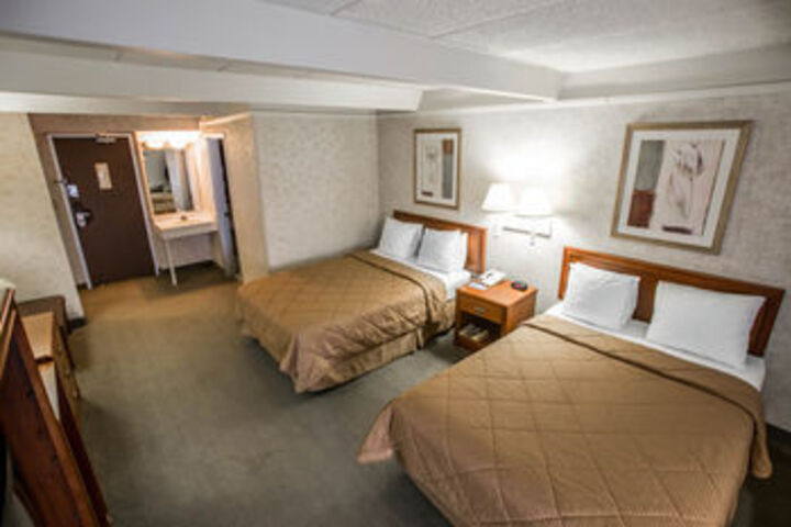 Room 17 of 38
