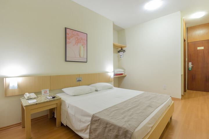 Room 12 of 36