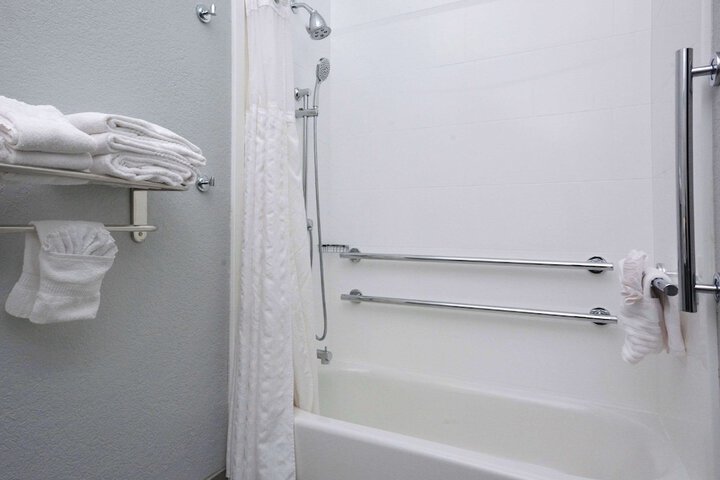 Standard | King Bed (17 of 31)