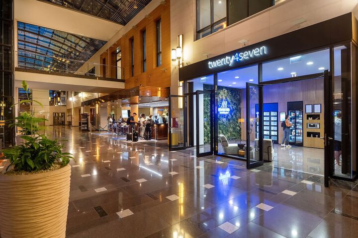 Guest Lobby