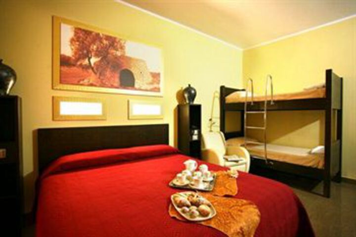 Room 18 of 31