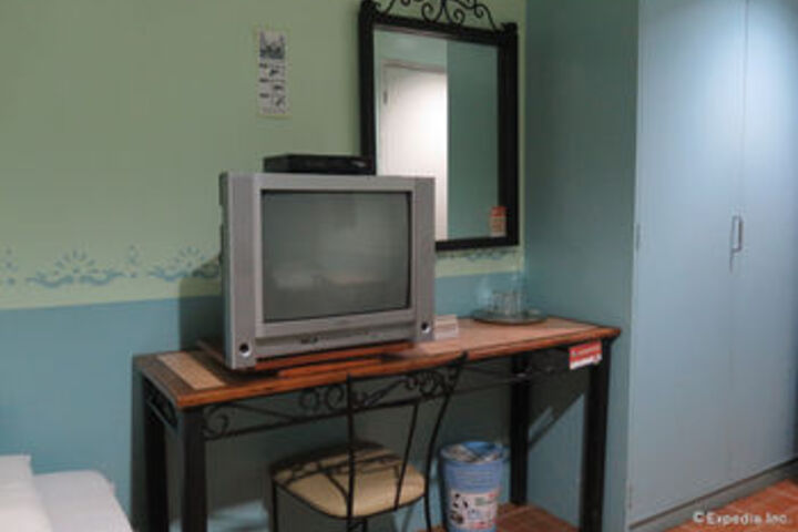 Room 62 of 74
