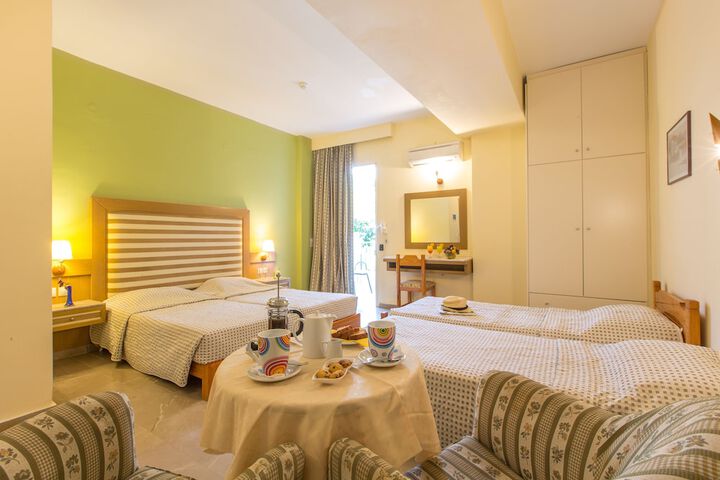 Room 15 of 49