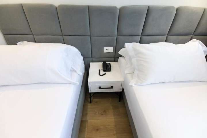 Room 30 of 59