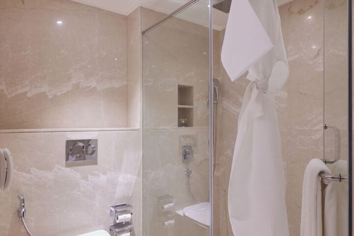 Room 48 of 125