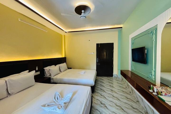 Room 52 of 82