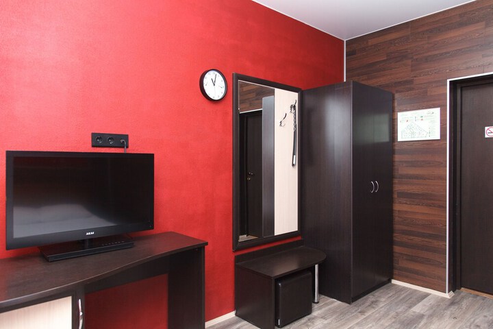 Room 43 of 127