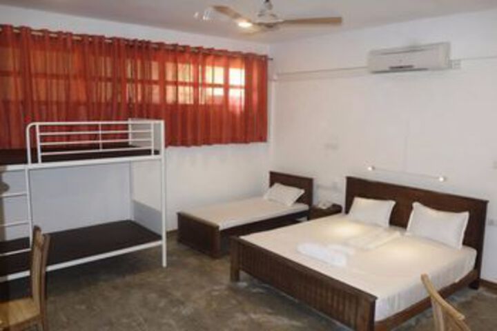 Room 32 of 45