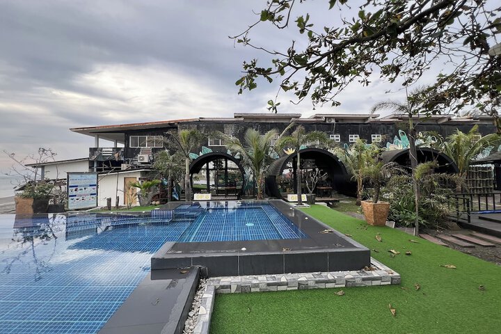 Pool 78 of 89