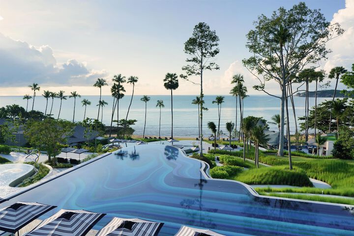 Pool 60 of 137