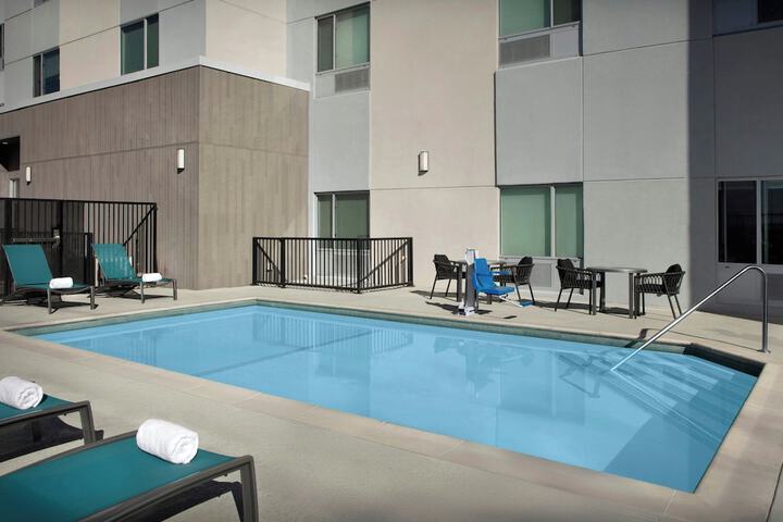 Pool 27 of 38