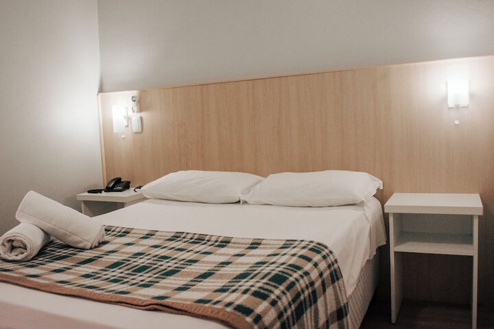 Room 21 of 49