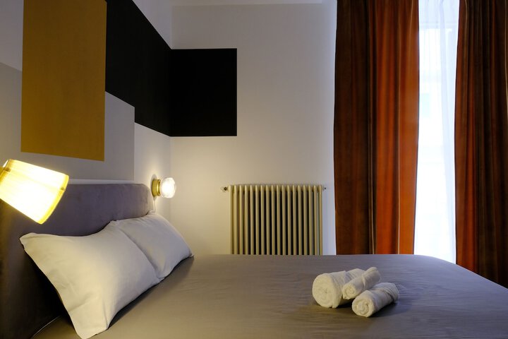 Room 15 of 34