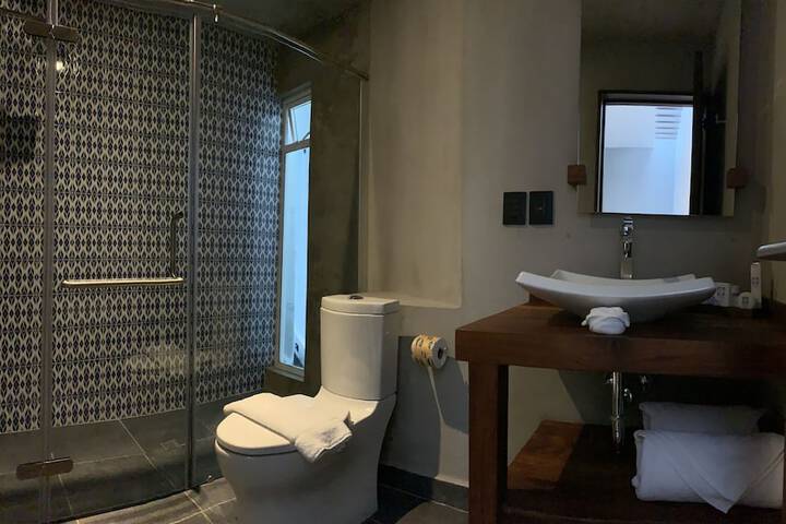 Room 21 of 31