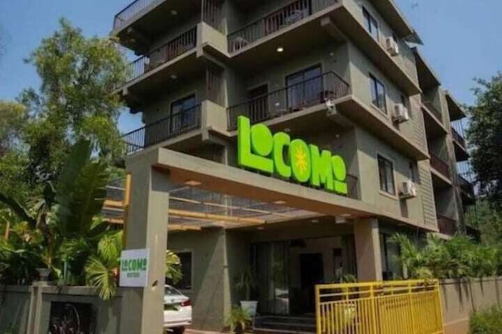 Locomo Boutique Morjim - Cozy tropical stay, near beach in Morjim