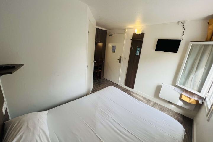 Room 19 of 51