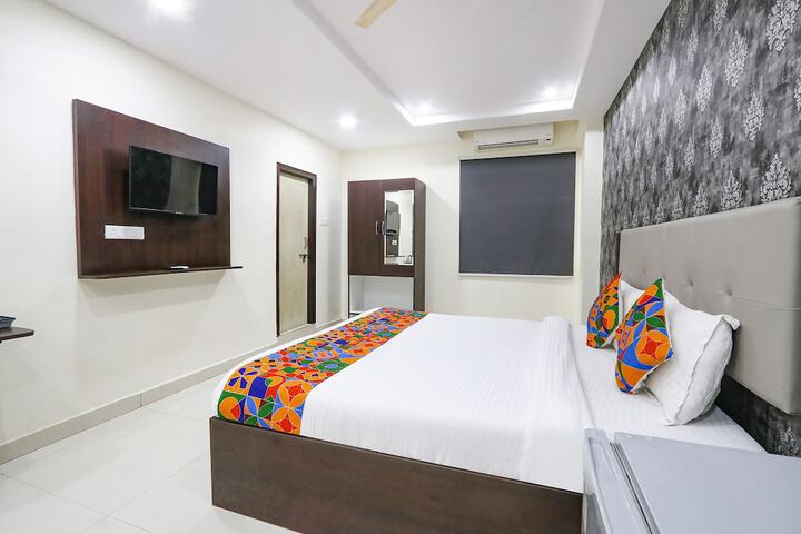 Room 34 of 39