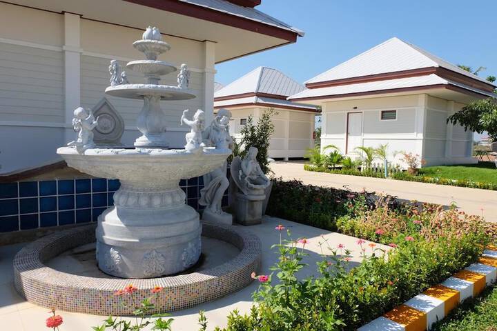 Bualuang Boutique Resort in Ang Thong