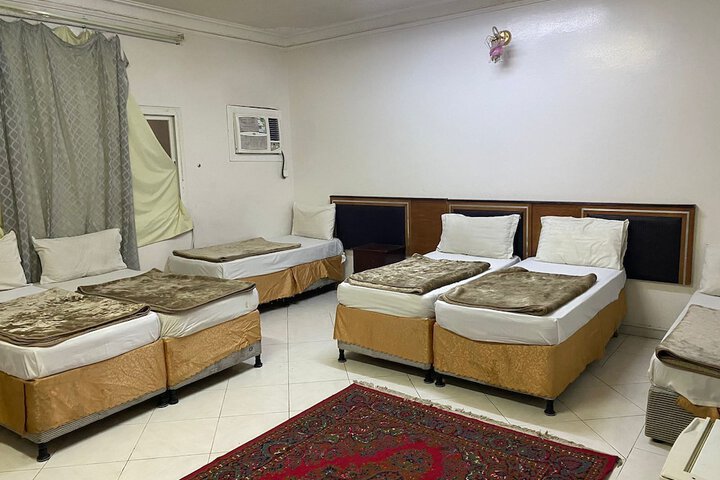 Room 8 of 14