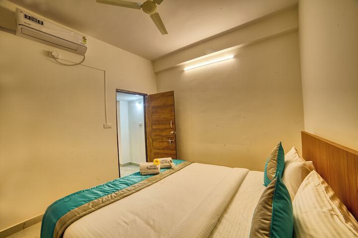Room 8 of 26