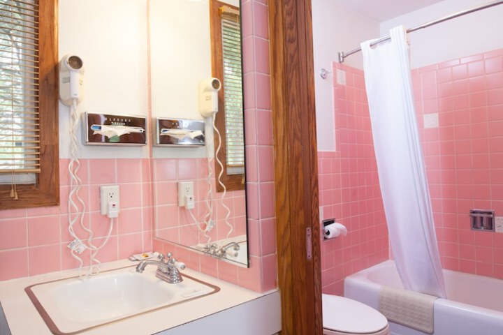 Room 15 of 25