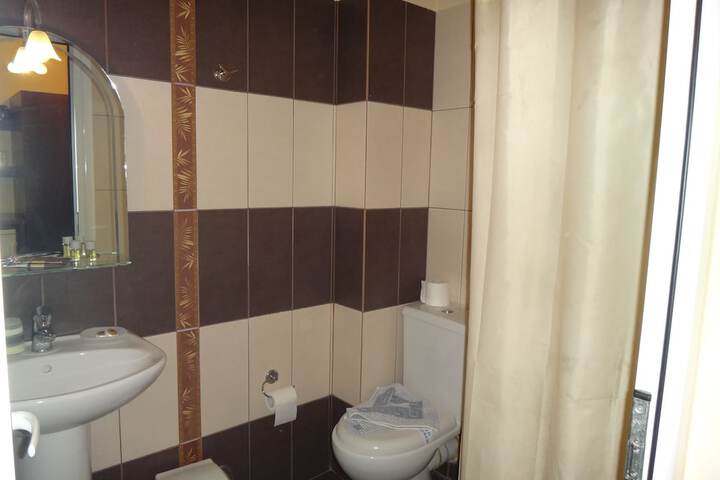 Room 29 of 60