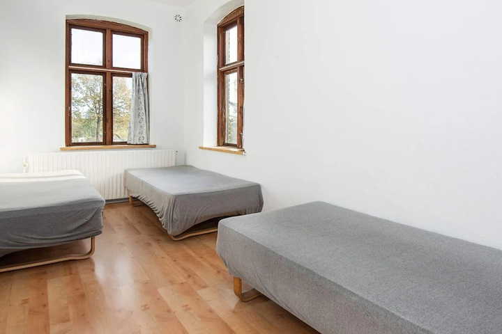 Room 3 of 25