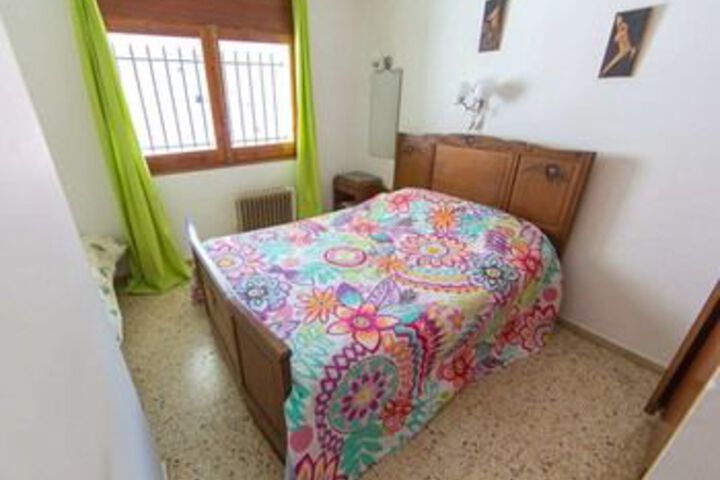 Room 15 of 28