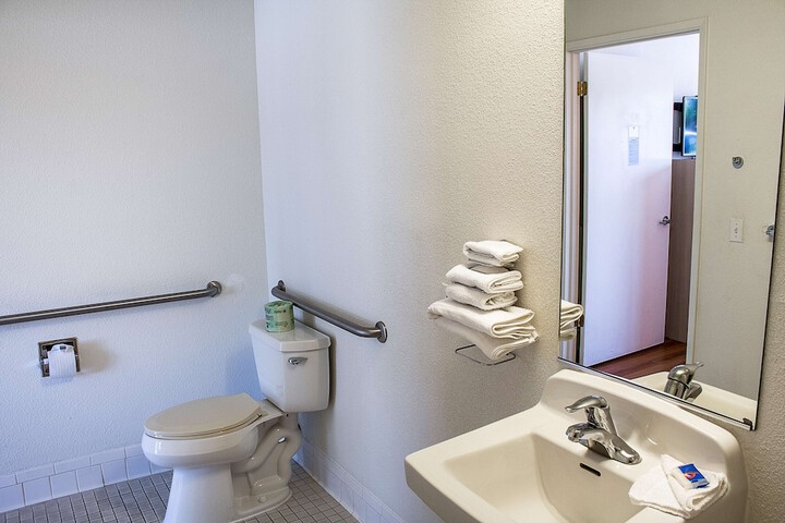 Clean Restrooms