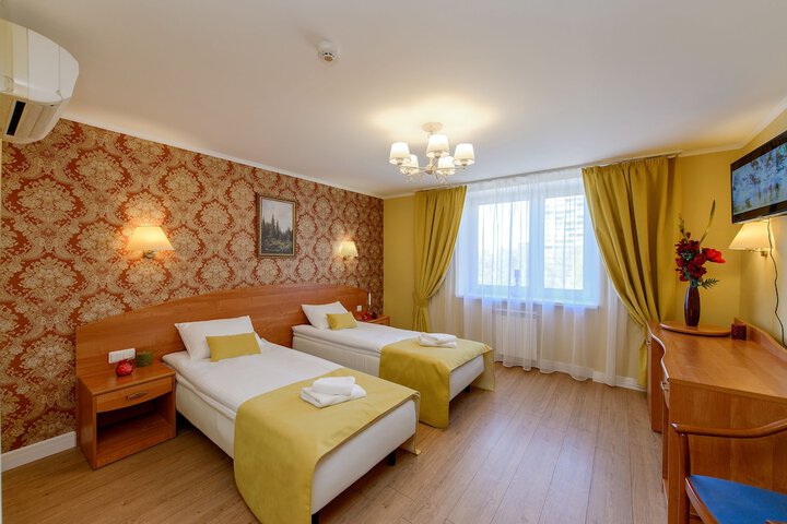 Room 9 of 72
