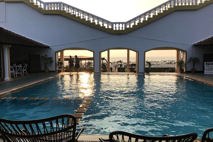 Pool 62 of 104