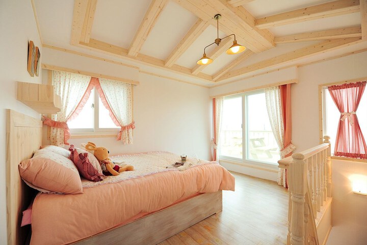 Room 48 of 52