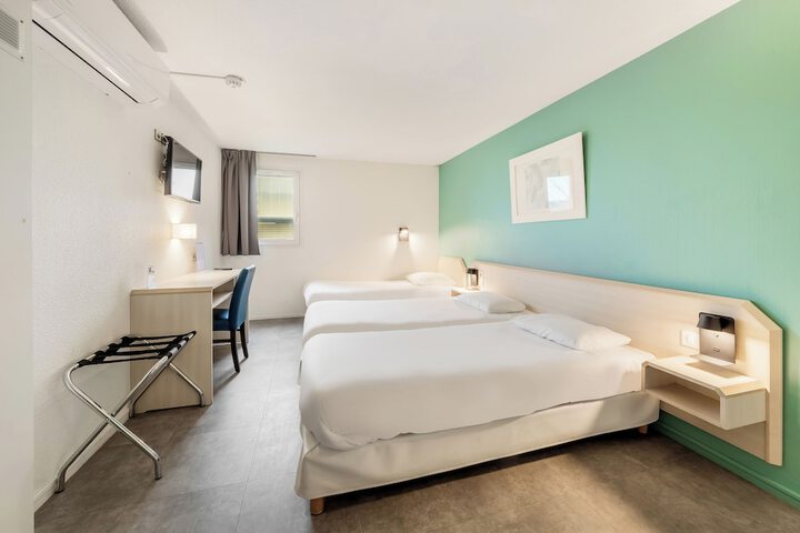 Room 30 of 54