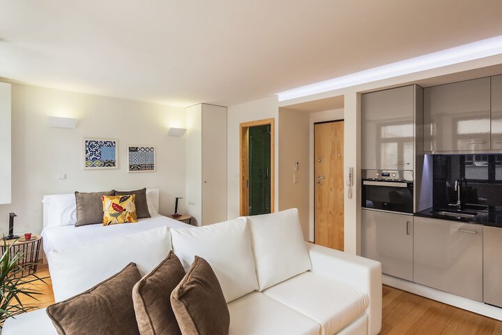 Room 45 of 74