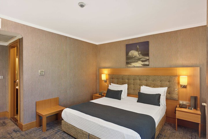 Room 14 of 47