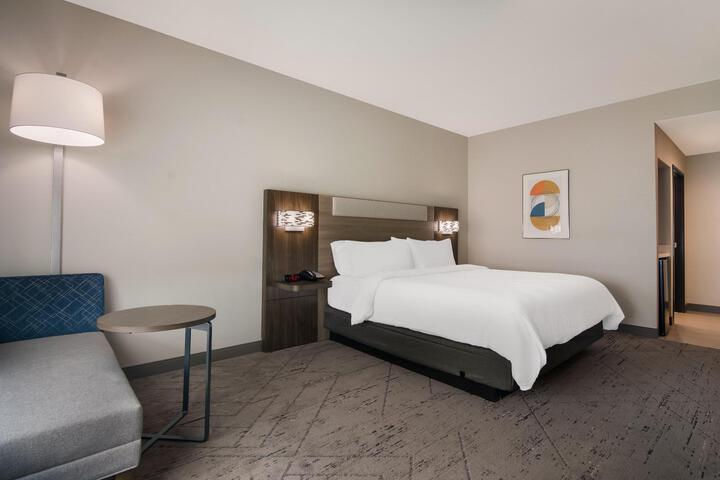 1 King Bed Standard Mobility Accessible Transfer Shower (8 of 15)