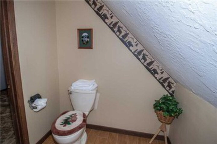 Room 3 of 25