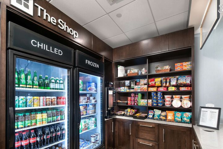 Snack bar