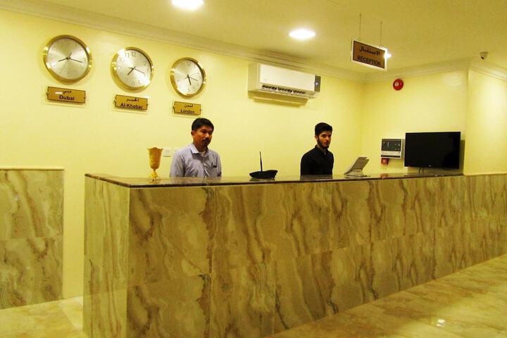 Entrance & Lobby