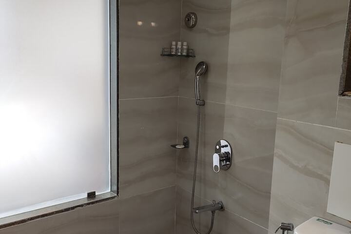 Room 44 of 72