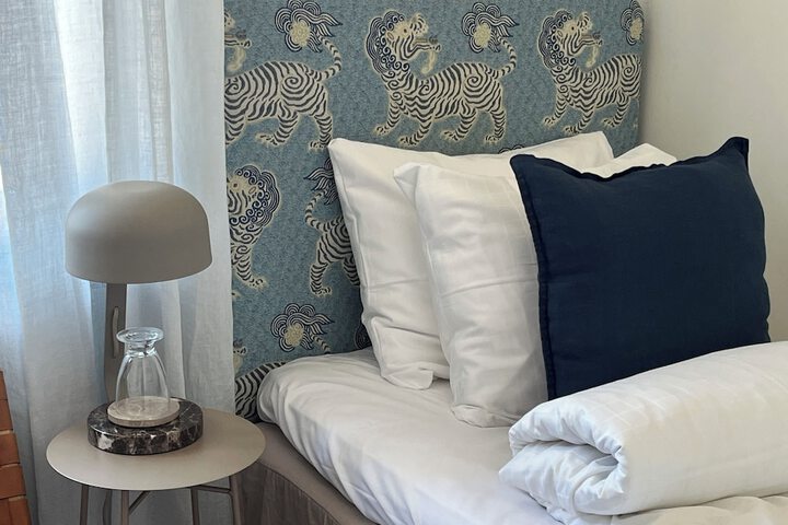 Room 26 of 62