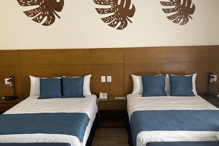 Room 4 of 41